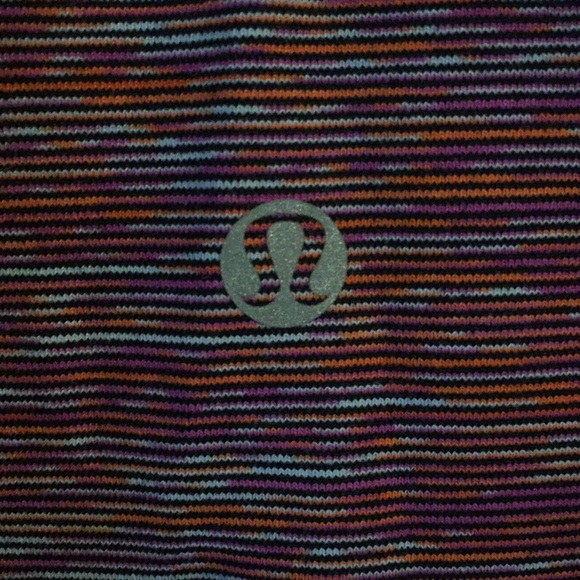 Lululemon top - Picture 4 of 4